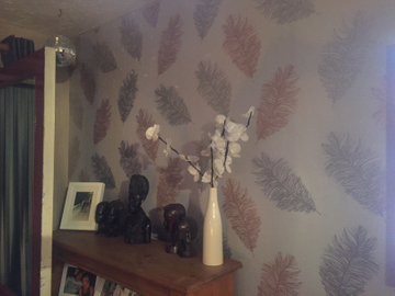 Showing wallpaper Holden Decor Astonia Feather Grey/Rose Gold Metallic Glitter Wallpaper - 75890 on the wall