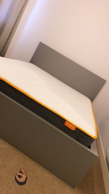 A customer photo for SleepSoul Balance 800 Pocket Memory Mattress - Love it, great mattress. Comfy and of top quality.. Author: Tapera Nyabando. Dated: 2020-10-26