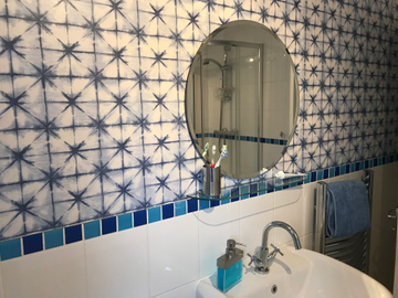 Showing wallpaper Holden Decor Azure Geo Navy Metallic Wallpaper - 90141 on the wall