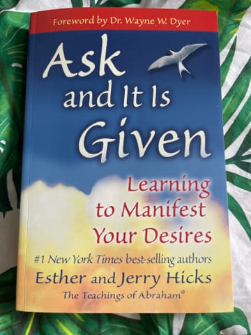 【中古】 Ask and It Is Given: An Introduction to the Teachings of Abraham-Hicks/HAY HOUSE/Esther Hicks Ask And It Is Given: An Introduction to The Teachings of