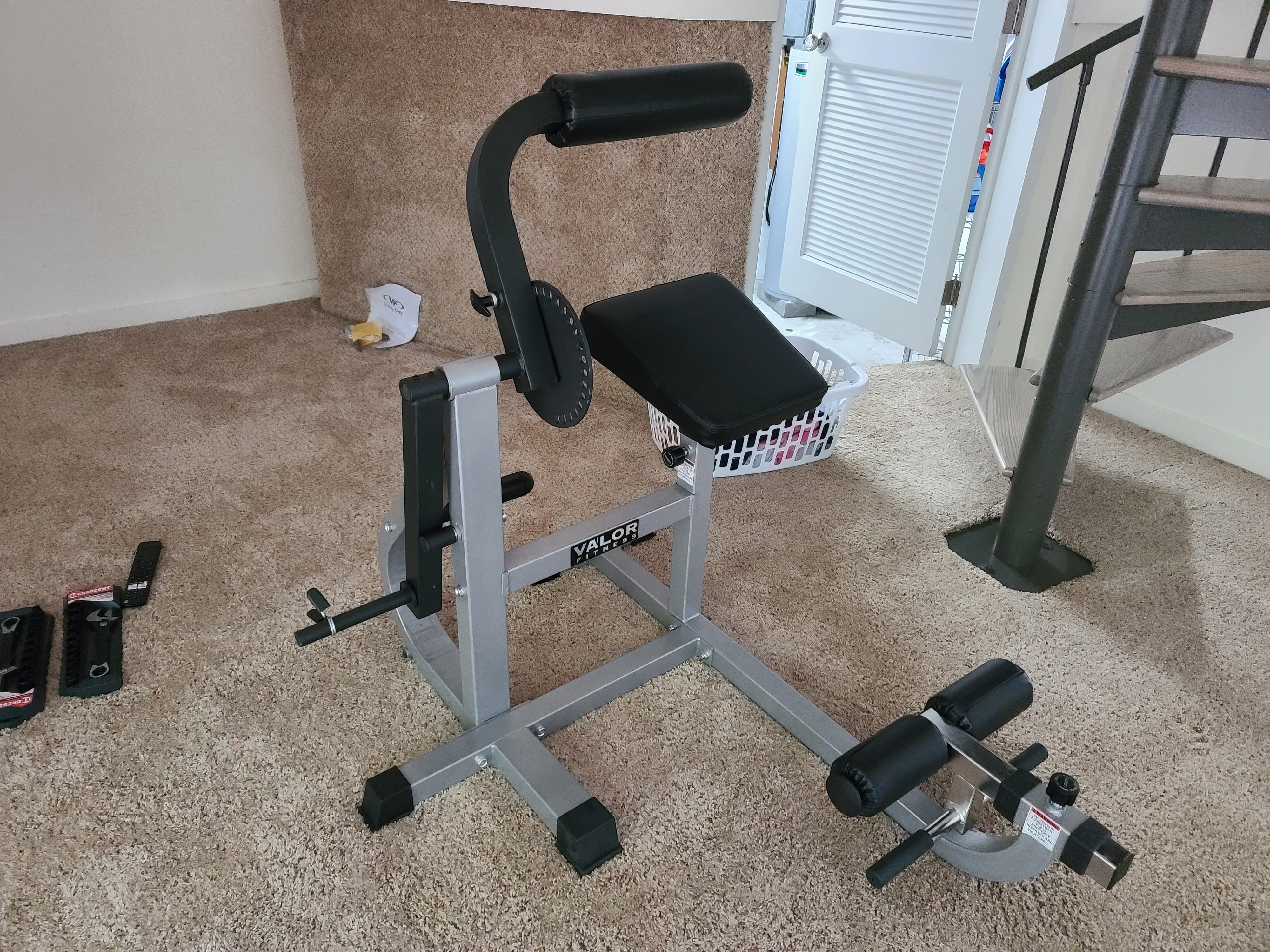 Strength Training Equipment Valor Fitness DE5 Plate Loaded Ab Back