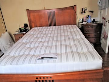 A customer photo for Sleepeezee Diamond Ortho Mattress - Very comfy mattress as wanted a fairly firm one but not rock hard. I know it won. Author: Val. Dated: 2022-08-16