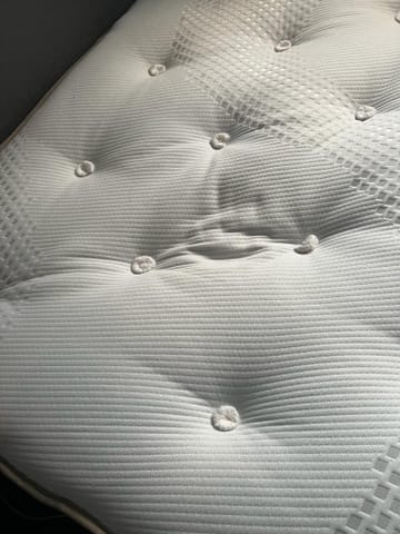 A customer photo for Sleepeezee Prestige Ortho Comfort Mattress - Terrible mattress still waiting reply this company. Author: Abdul  Mahith. Dated: 2023-01-22