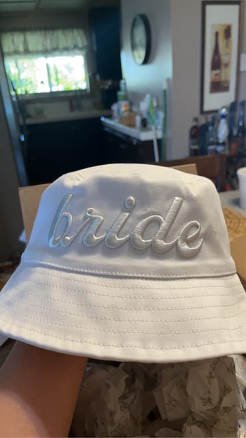 BRIDE Embroidered White Bucket Hat – Bachelorette Beach Hat  display picture 3