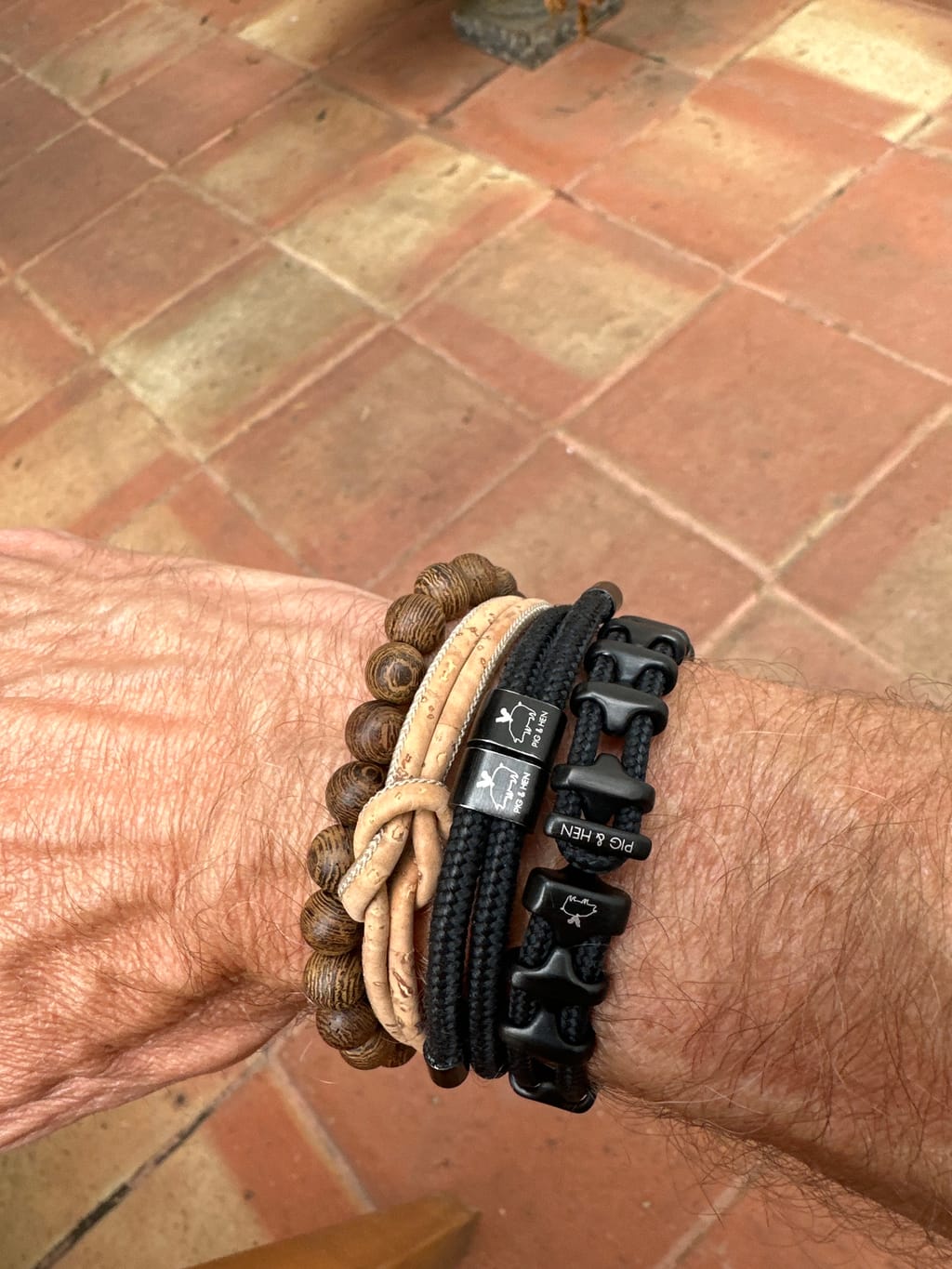 Bold Bob bracelet - Pig and Hen