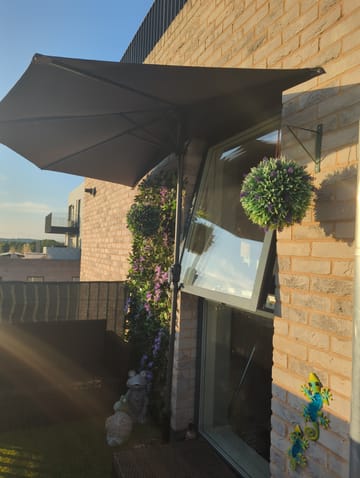 Customer review image