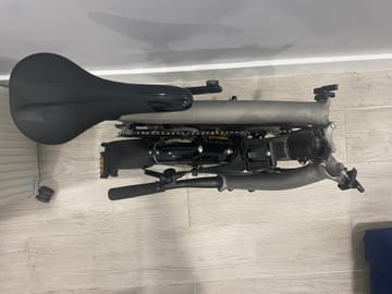BROMPTON 　タペストリー　非売品 Brompton Bicycle Recalls Brompton T-Line Foldable Bicycles