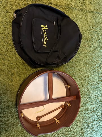 Bodhrán バウロン Bodhran Drum Irish 18 Inch Drums 2 Tippers - Durable