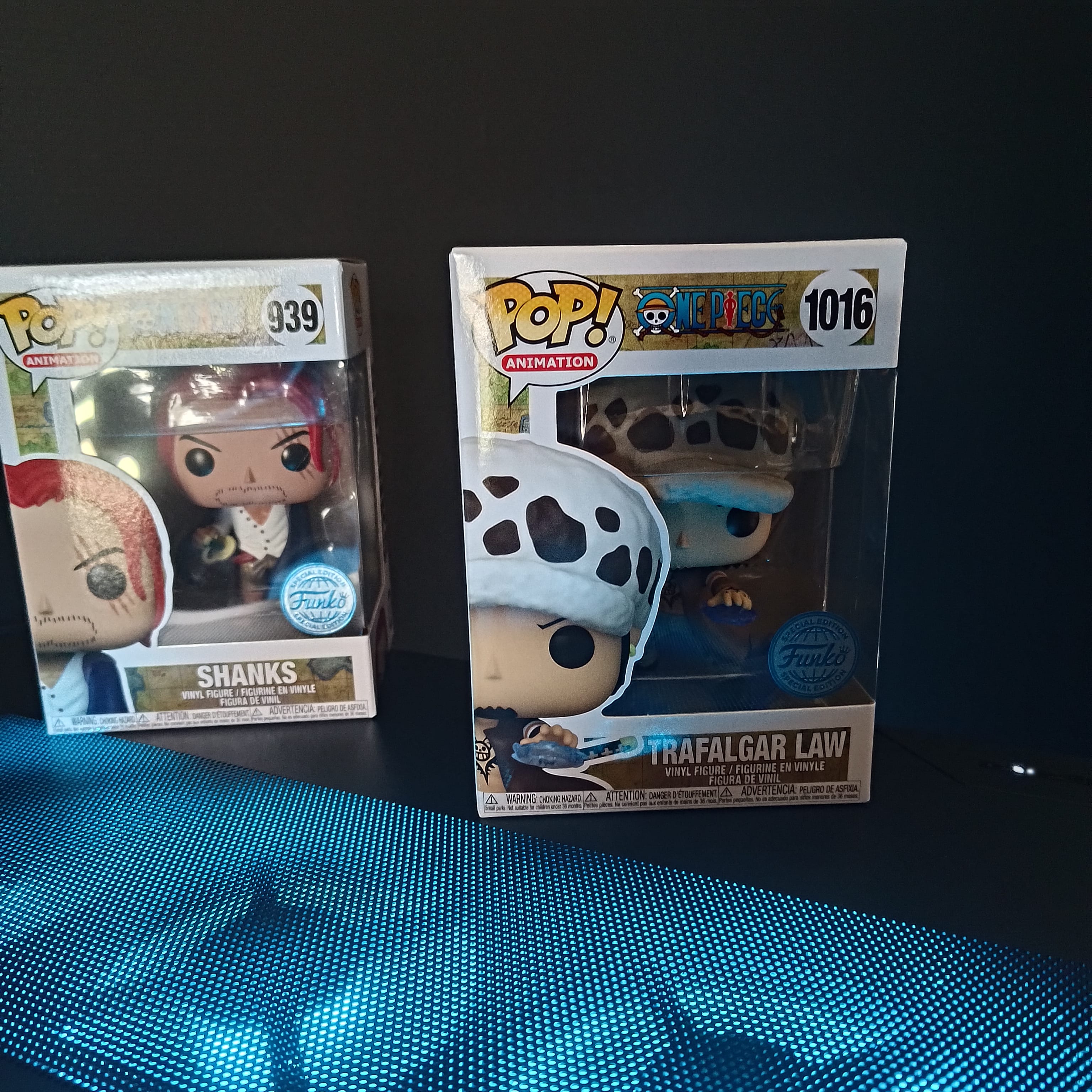 ONE PIECE - POP N° 1016 - Trafalgar Law W/Chase - Special