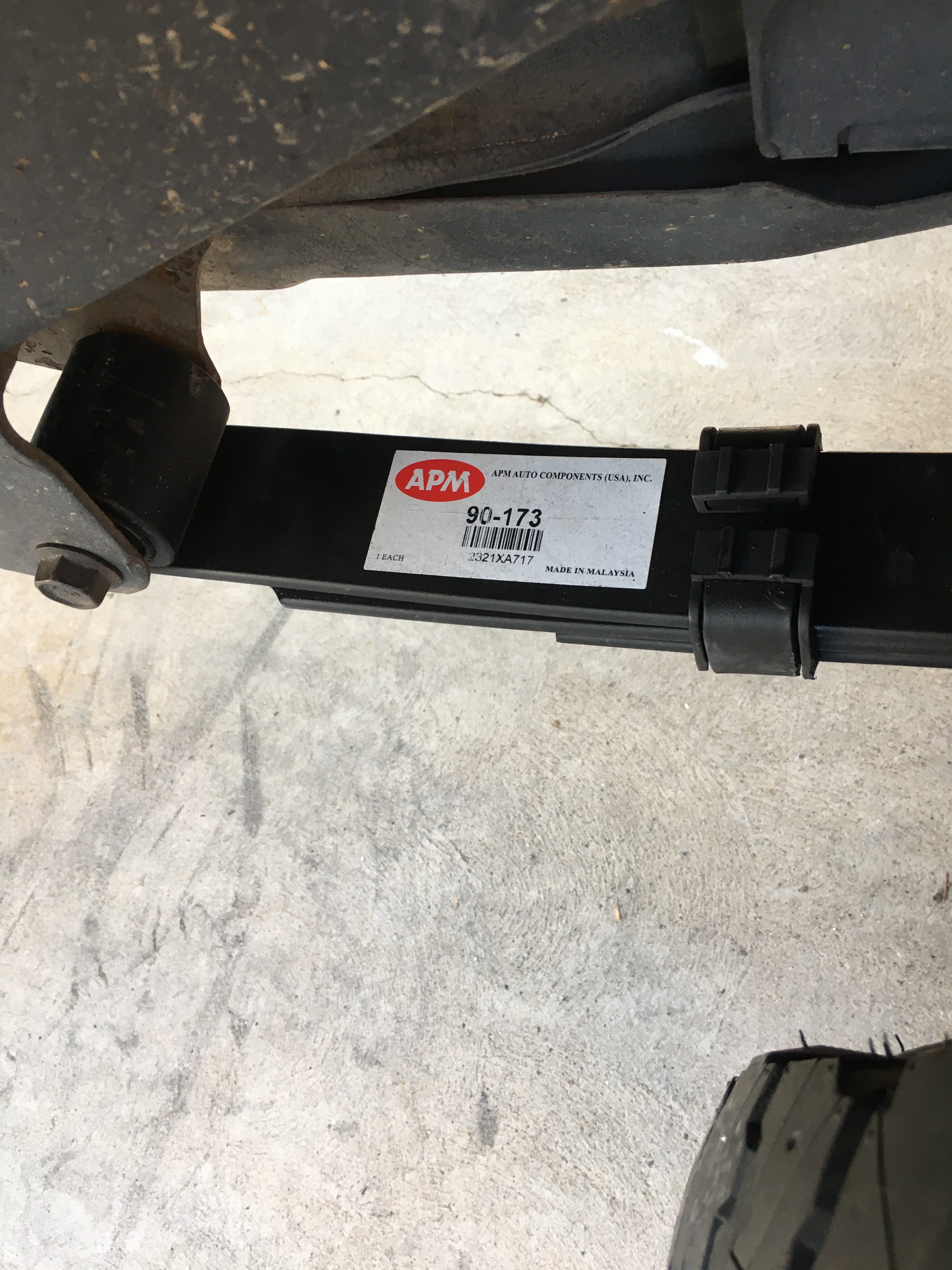 90-173 Toyota Tacoma Rear Leaf Spring | 4 Leaves | 48220-04031