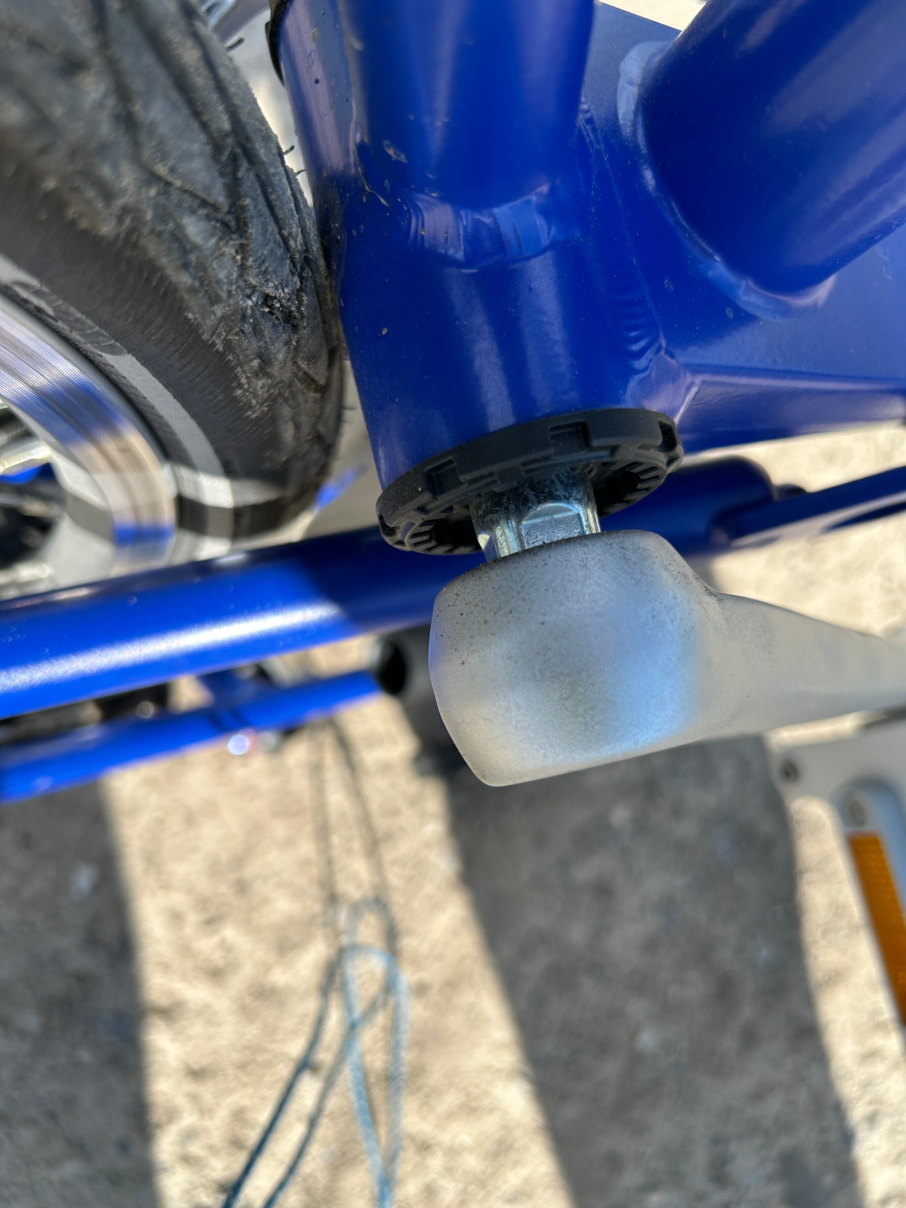 Borough Waterproof Bag Large in Navy | Brompton Bicycle USA