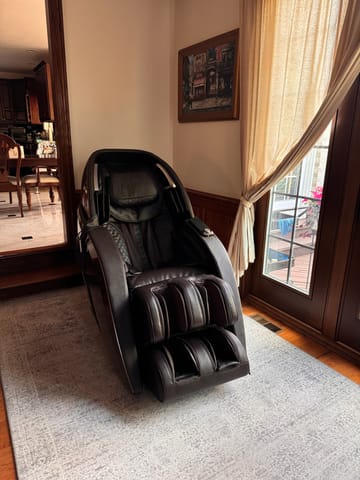 Kyota Yutaka M898 4D Massage Chair (Certified Pre Owned)