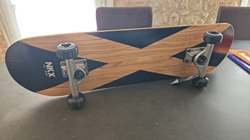 NKX Skateboard 8.25