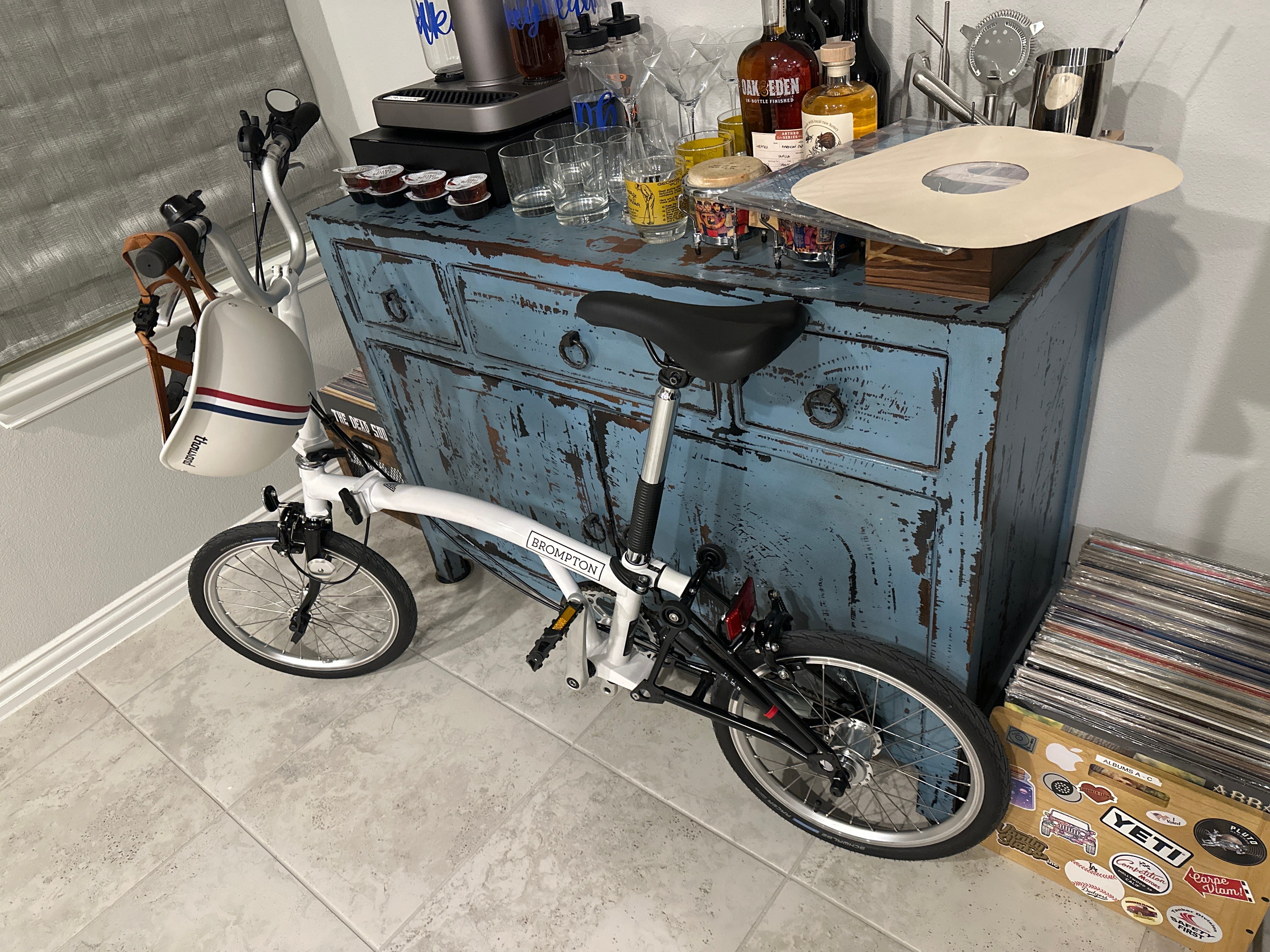 A Line - 3-speed - Renewed - Grade B | Brompton Bicycle USA