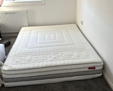 A customer photo for SleepSoul Wish 3000 Series Pocket Cool Gel Mattress - Absolutely the best mattress ever! the reviews say its not firm but it is firm a. Author: Olgap. Dated: 2024-12-24