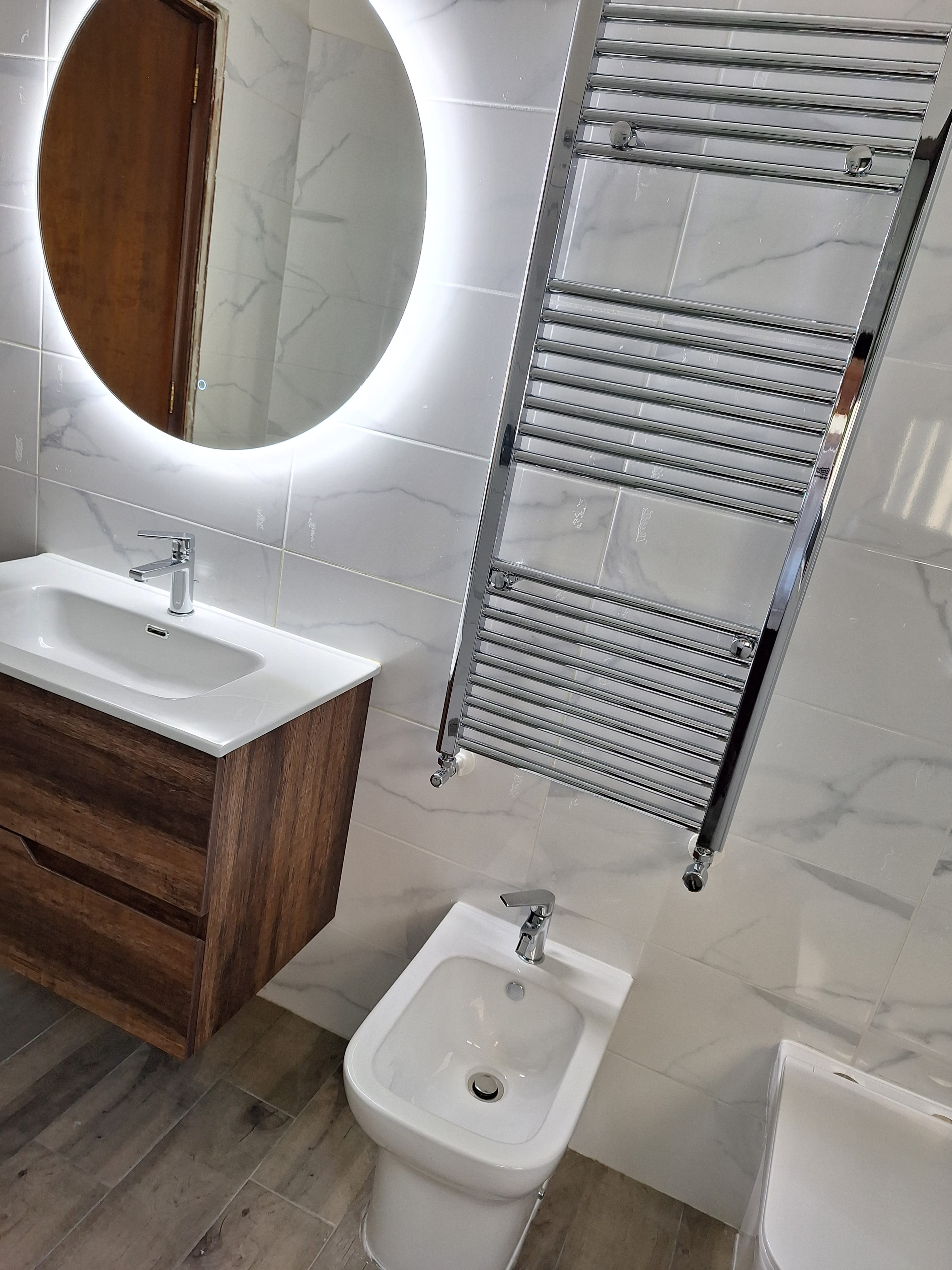 MICE COLLECTION Specchio Bagno LED Rotondo Beta 100 Cm - Retroilluminato, Antiappannamento, Sensore Doppio, 5500K