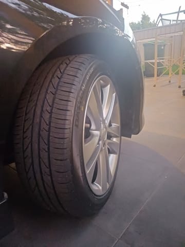 Dayton DT30 235/45R18 98W