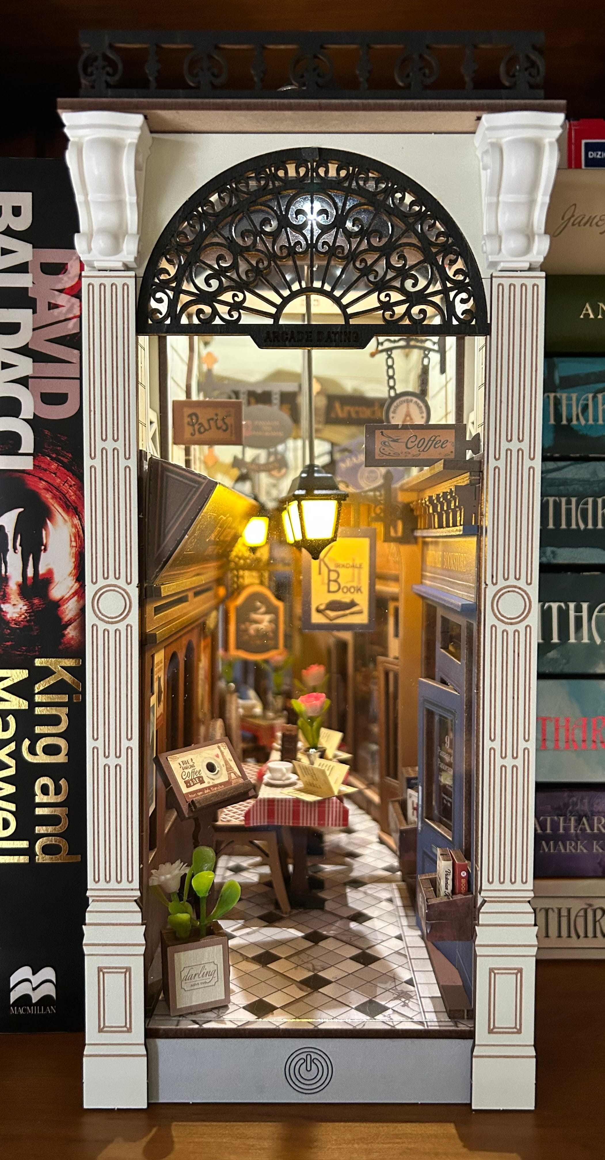 Rolife Arcade Dating DIY Book Nook TGB10 | Robotime