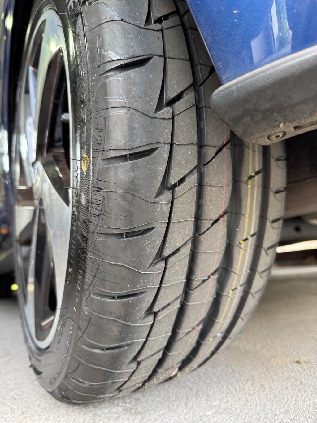 Bridgestone Potenza Adrenalin_RE003 215/45R17 91W