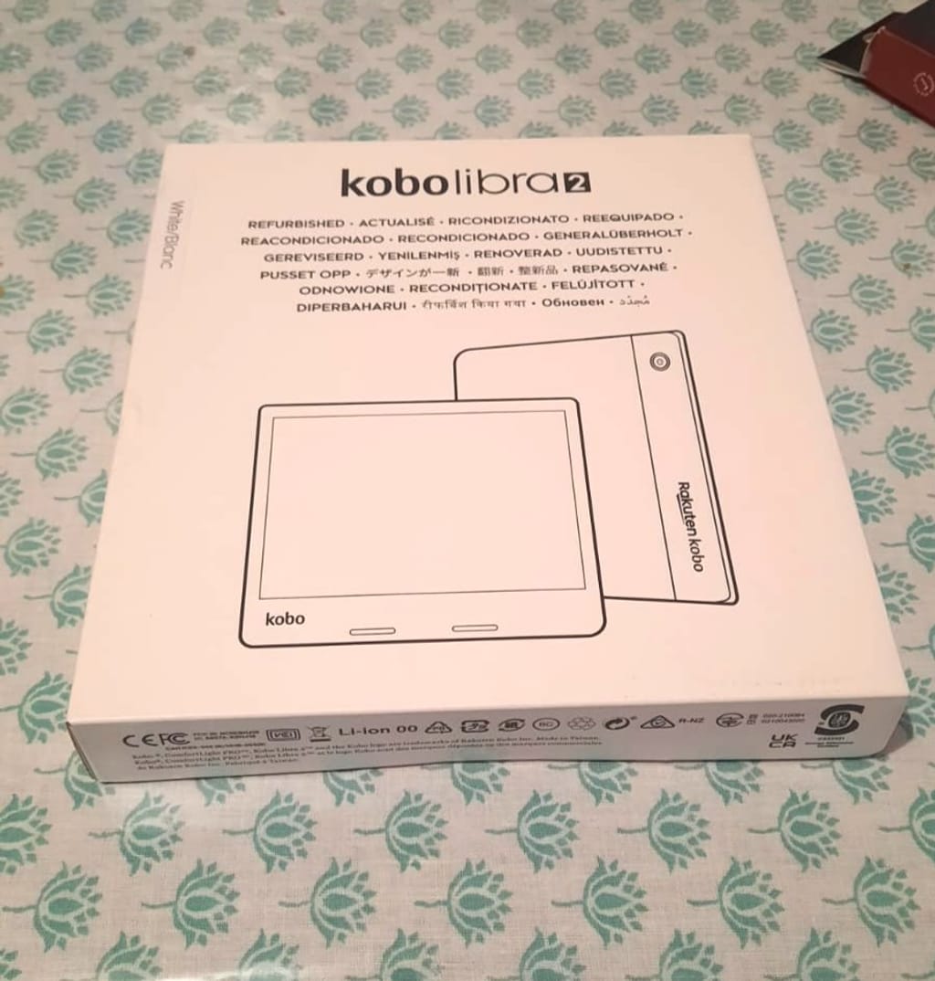 Certified Refurbished Kobo Libra 2 | Rakuten Kobo eReader Store