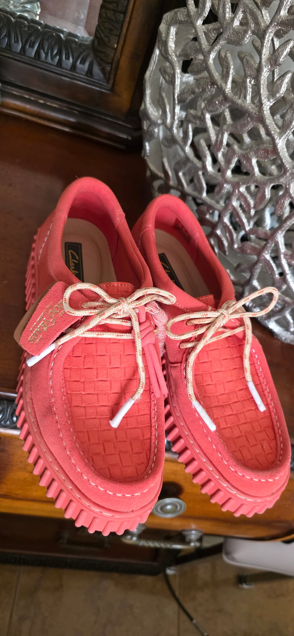 2025年春夏 Clarks クラークス Torhill Bee 23.5 Womens Clarks Torhill Bee Casual Shoe - Ecru | Journeys
