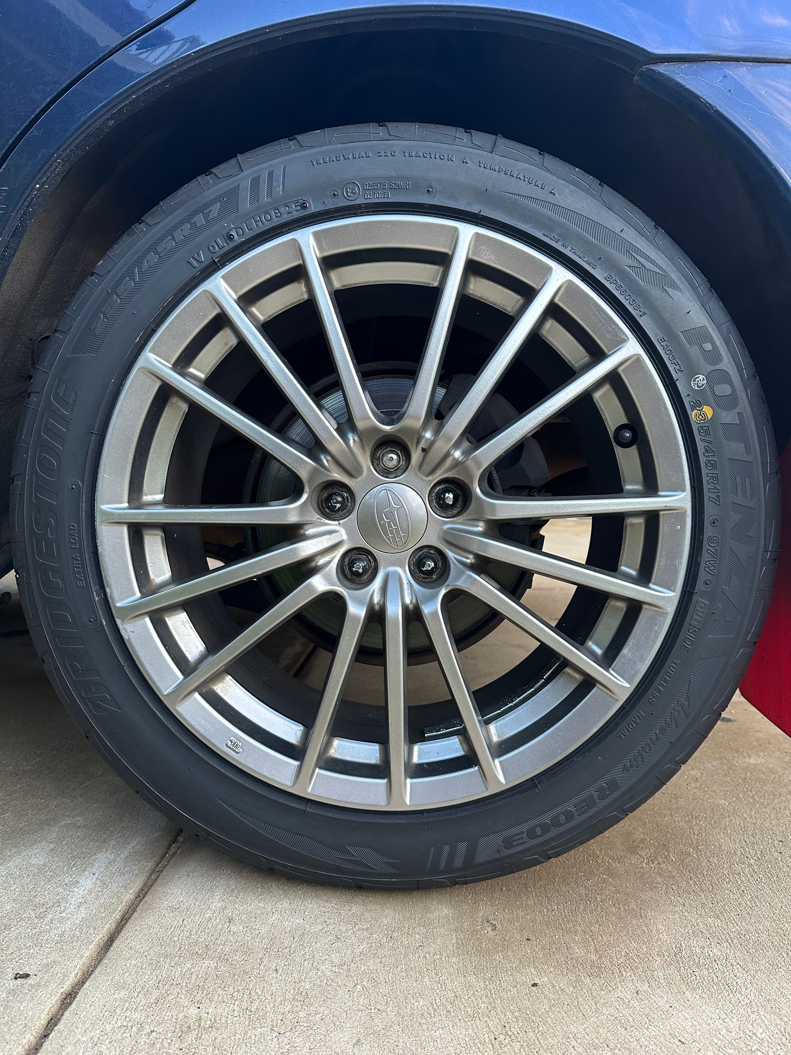 Bridgestone Potenza Adrenalin_RE003 235/45R17 97W