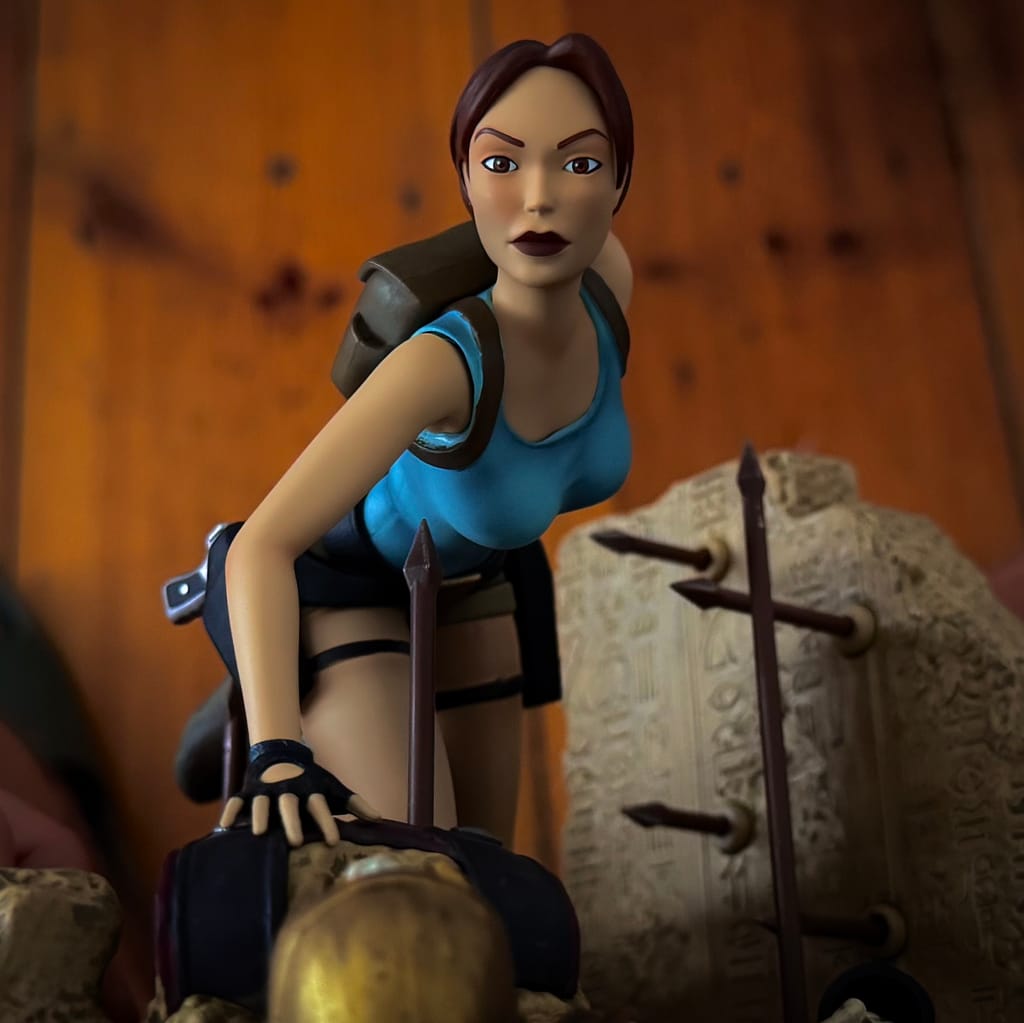 Tomb Raider - Dark Horse - Statuette PVC 17cm - Lara Croft Classic Era