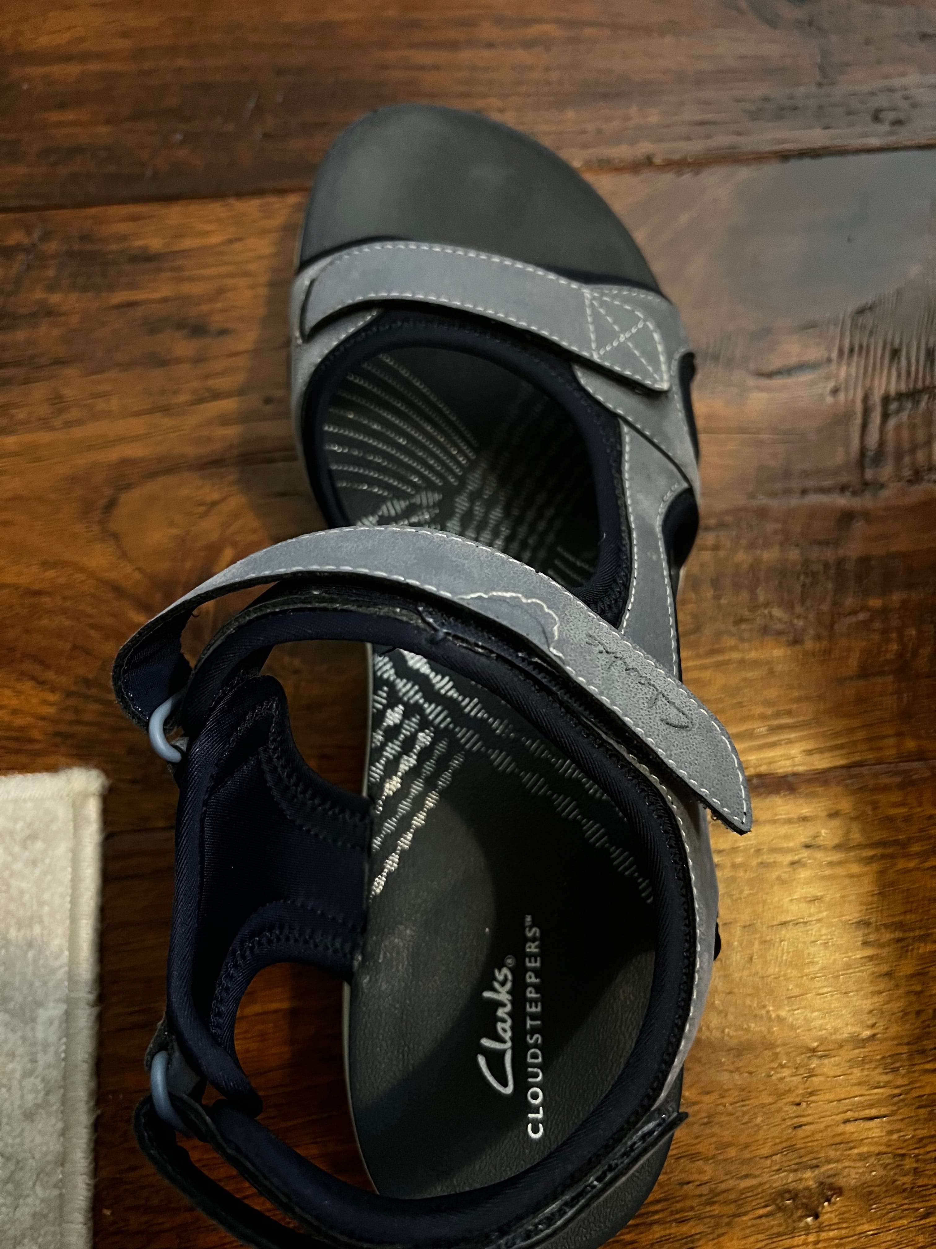 [美品]CLARKS Clarks Cloudsteppers Machine Washable Sandal Glide Hi Shore