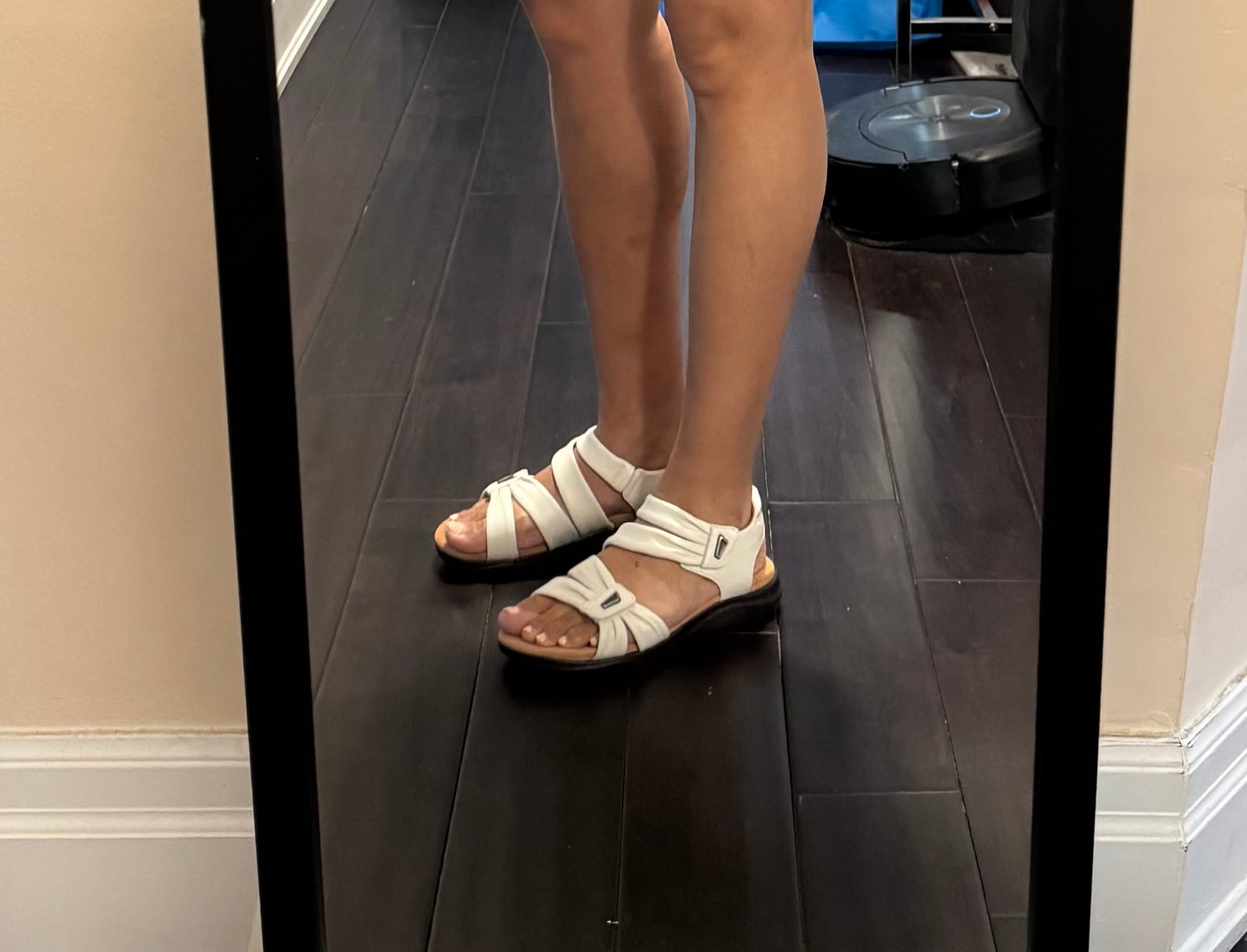 Women's Kitly Ave Bronze Leather Flat Sandals | Clarks