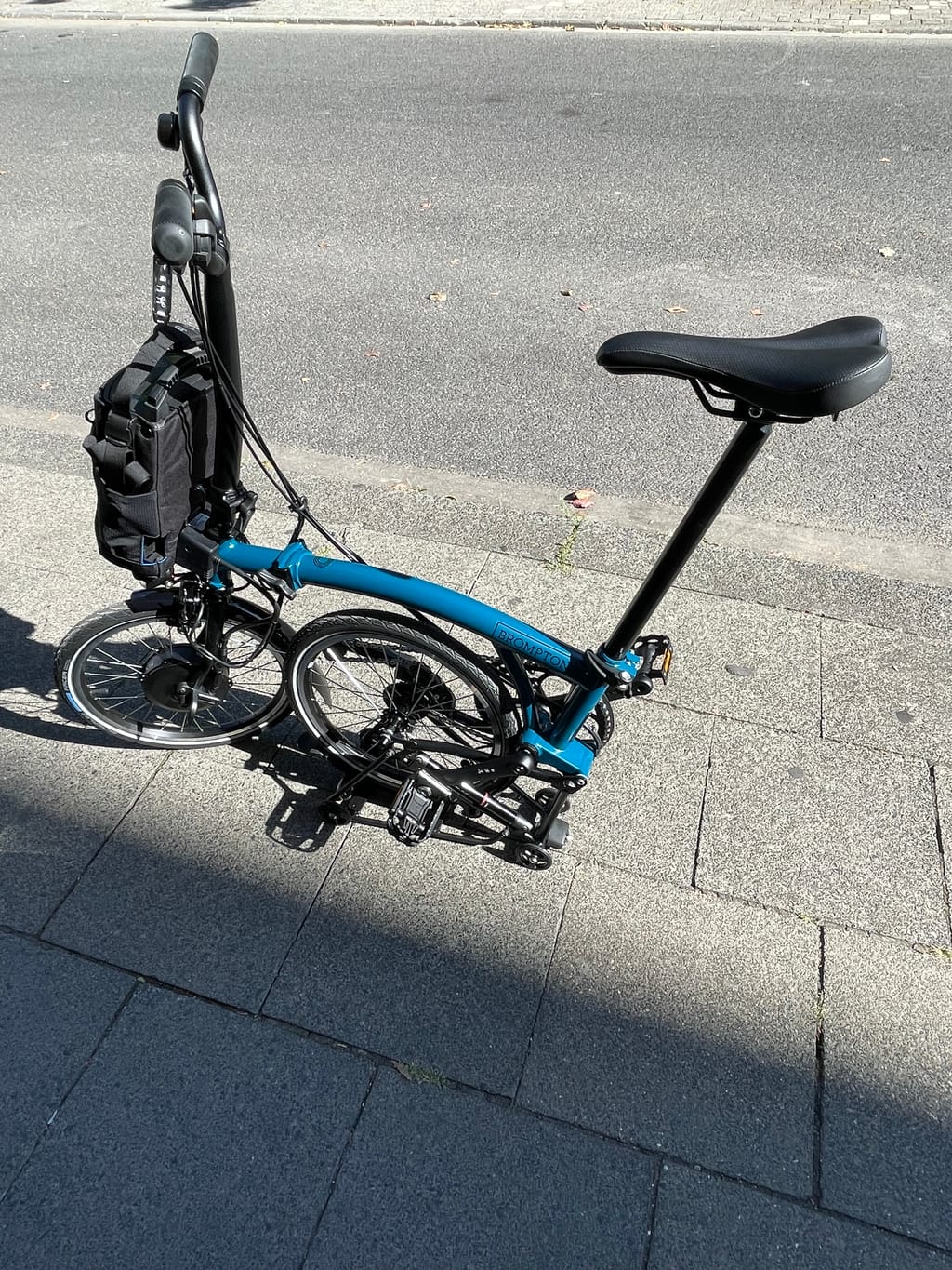 Electric C Line with Roller Frame 4-speed Brompton Bicycle Belgium
