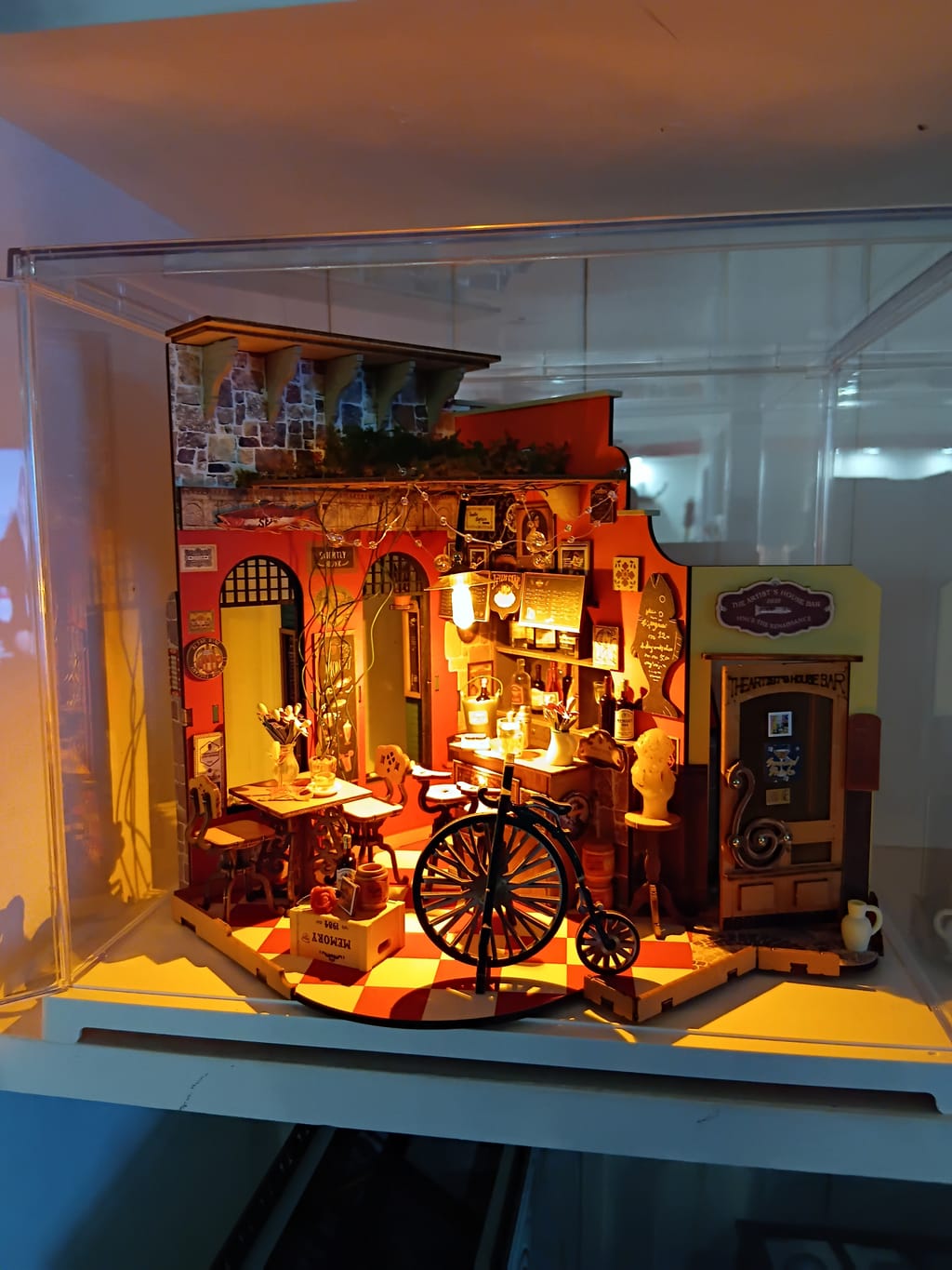 Rolife Cheers Bar & Dining DIY Miniature House DG173 | Robotime