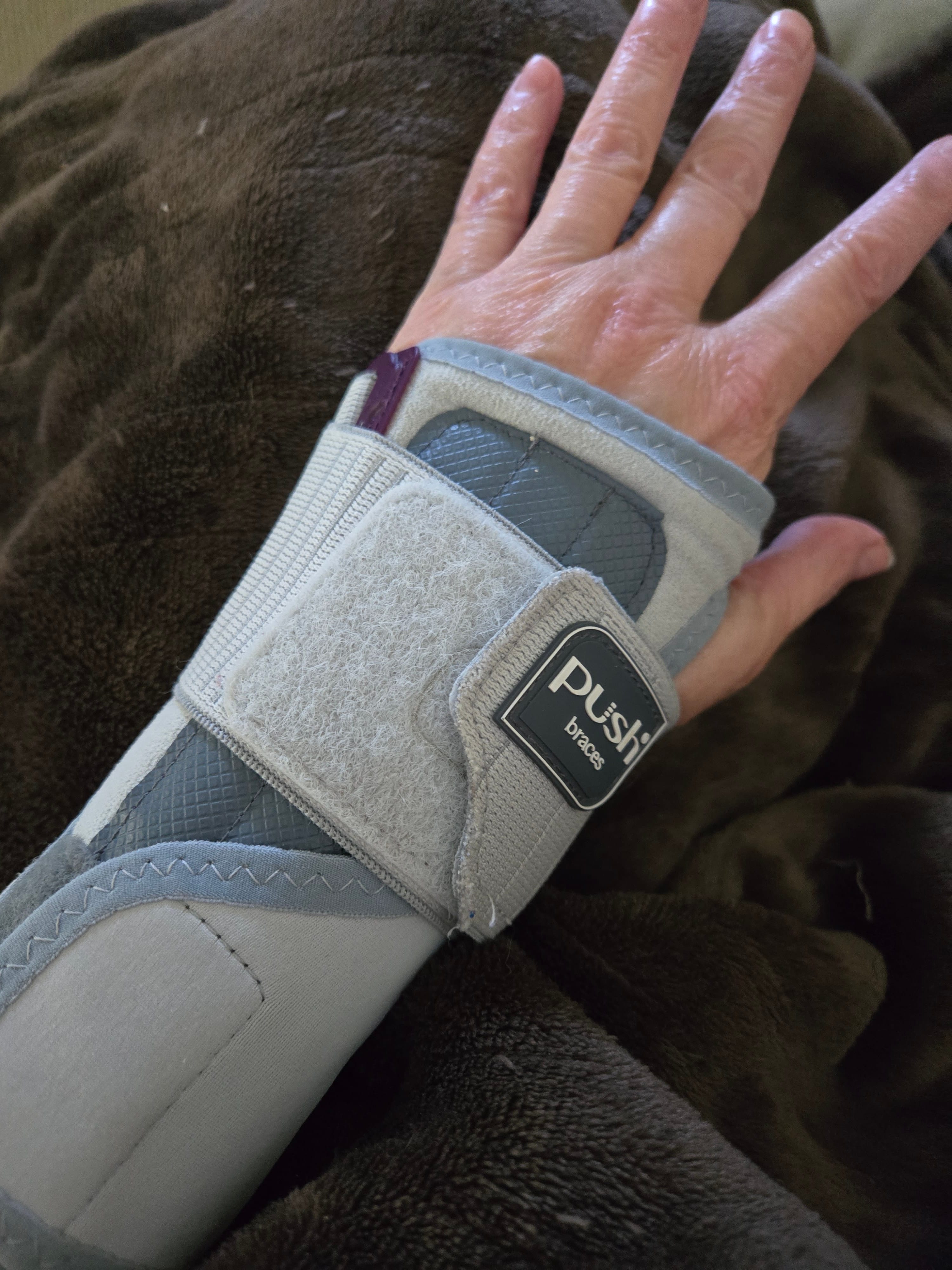 Push med Wrist Brace for Precise Wrist Immobilization