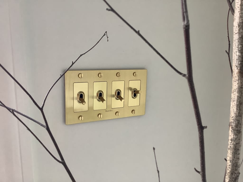 TOGGLE MODULE / STANDARD
