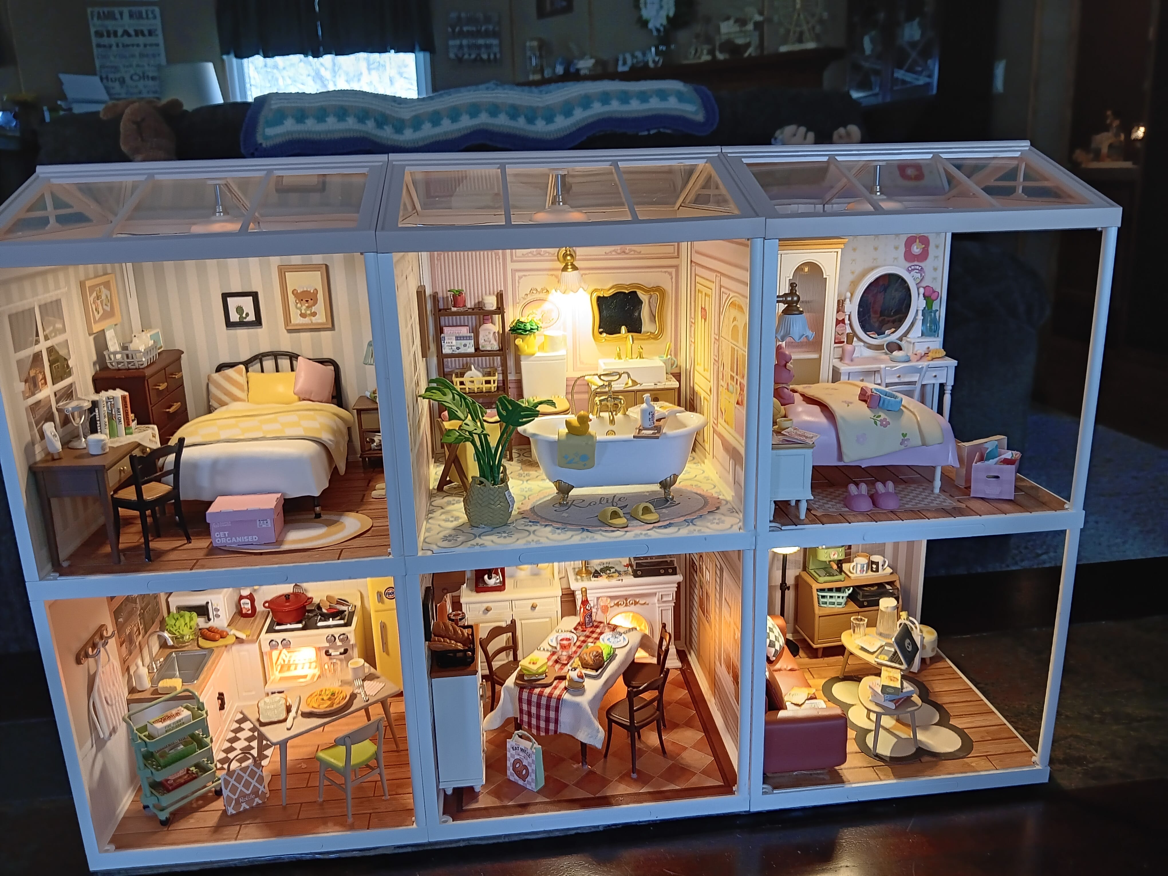Rolife Sweet Dream Bedroom DIY Miniature House DW009 | Robotime