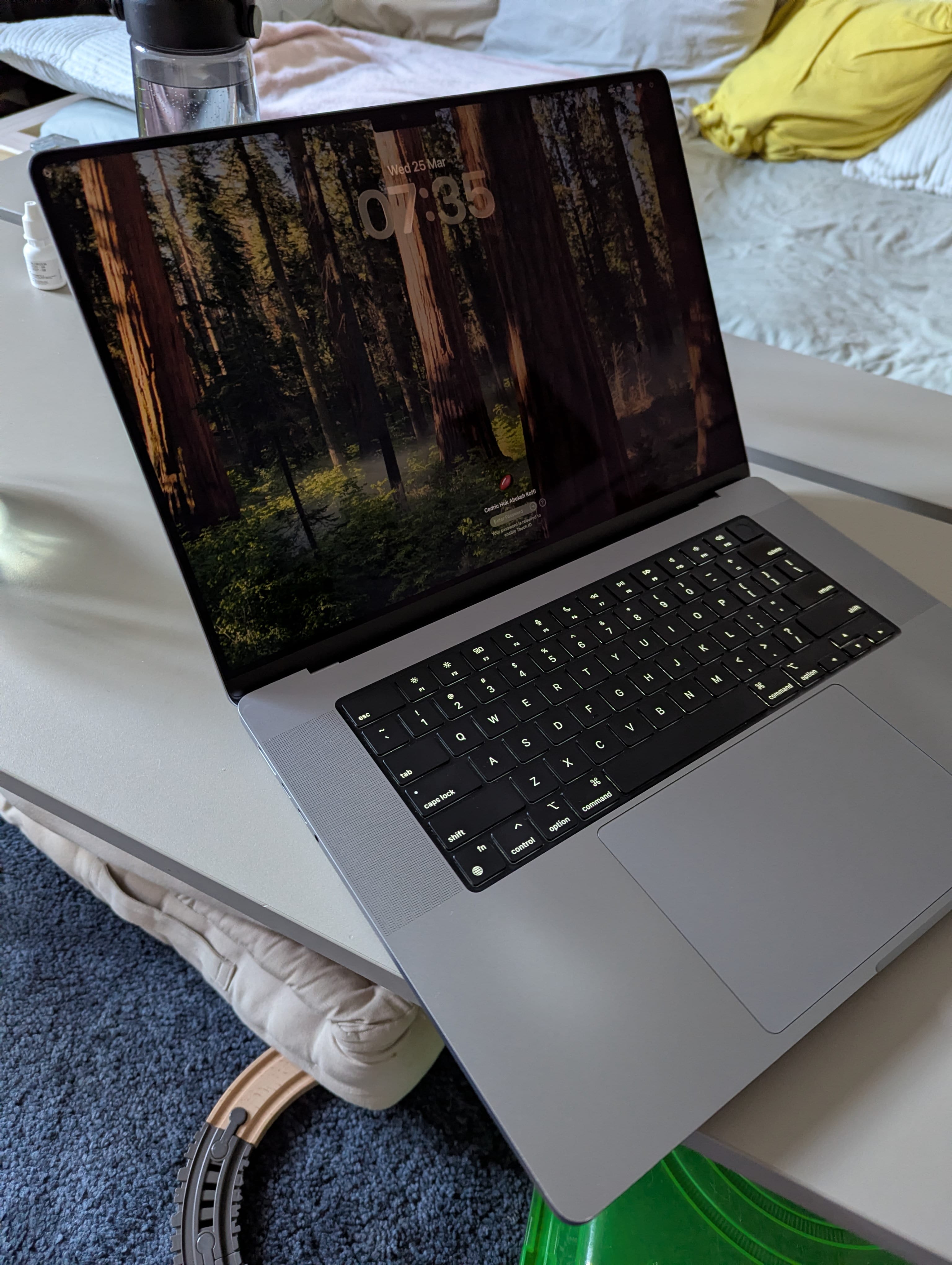 Refurbished Apple MacBook Pro 16-inch M1 Max 10-Core Silver, 2021