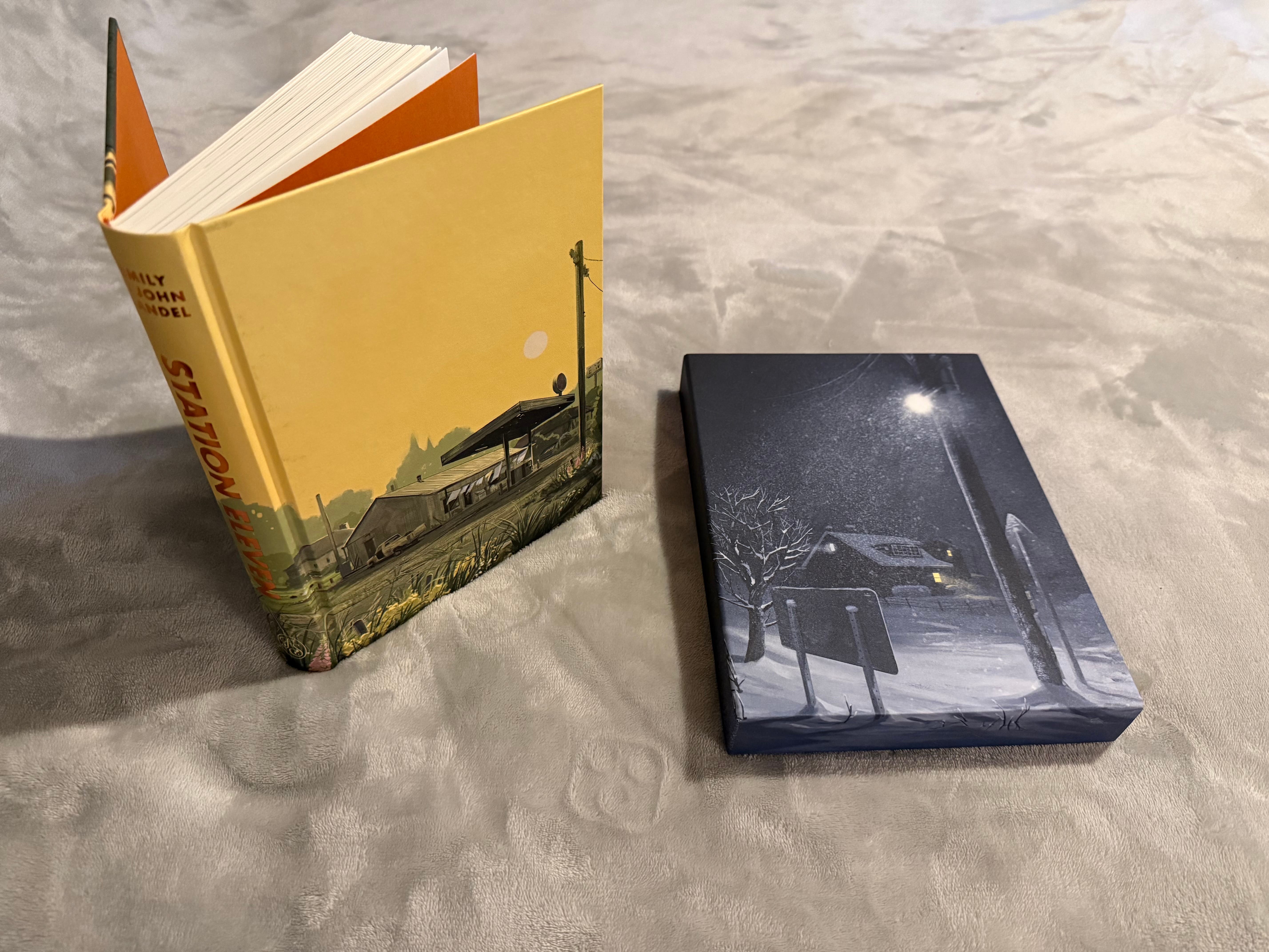 【サイン入り限定版】STATION ELEVEN 洋書 Station Eleven | The Folio Society Fiction