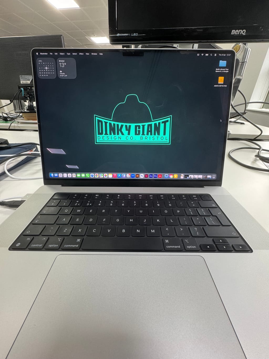Macbook Pro 16インチ M3 Max シルバー 4TB 128GB Refurbished Apple MacBook Pro 16-inch M3 Max 16-core Silver 2023