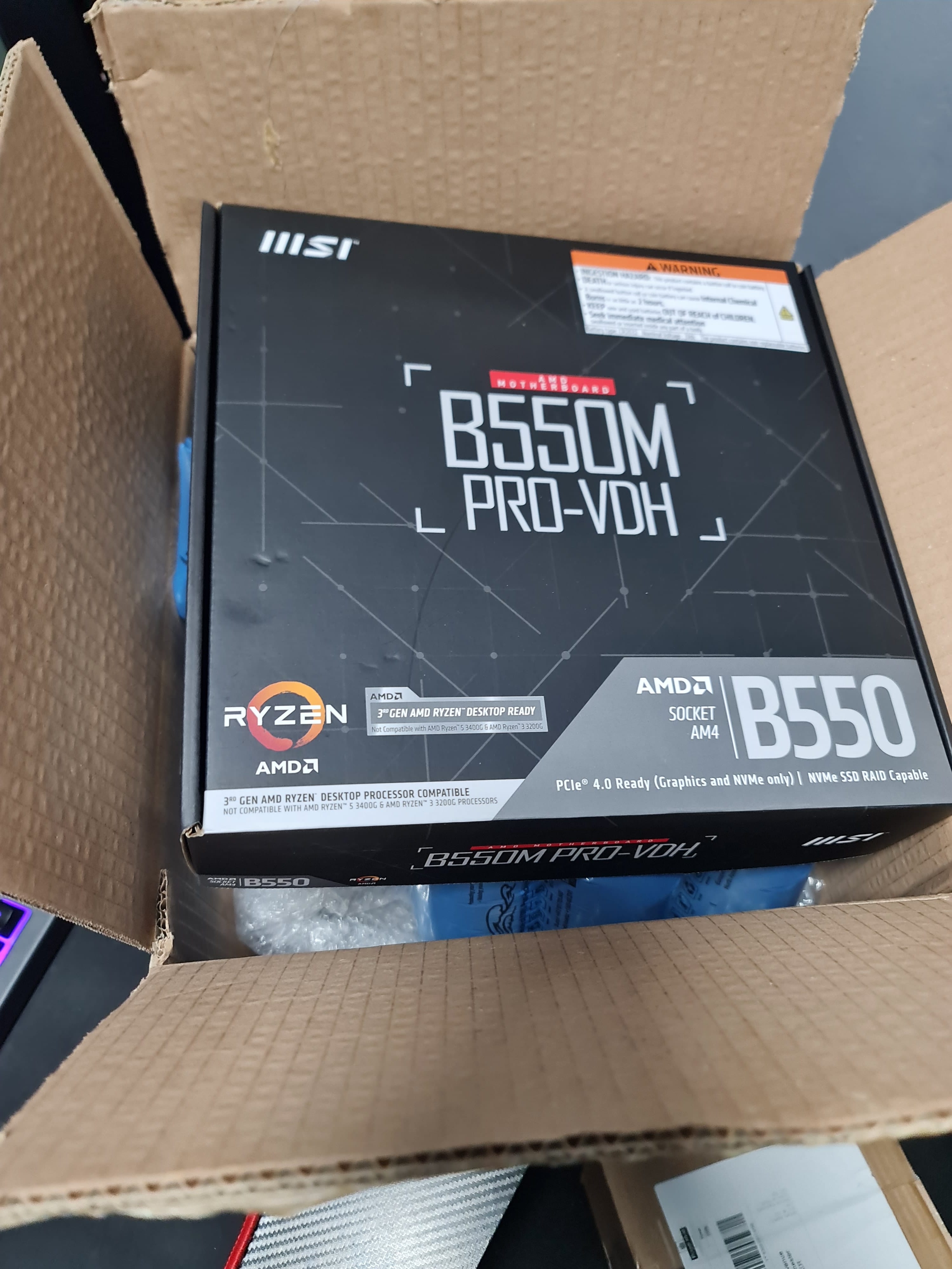 AMD Ryzen 7 5700X 8 Core 4.6GHz, MSI B550M PRO-VDH CPU Bundle