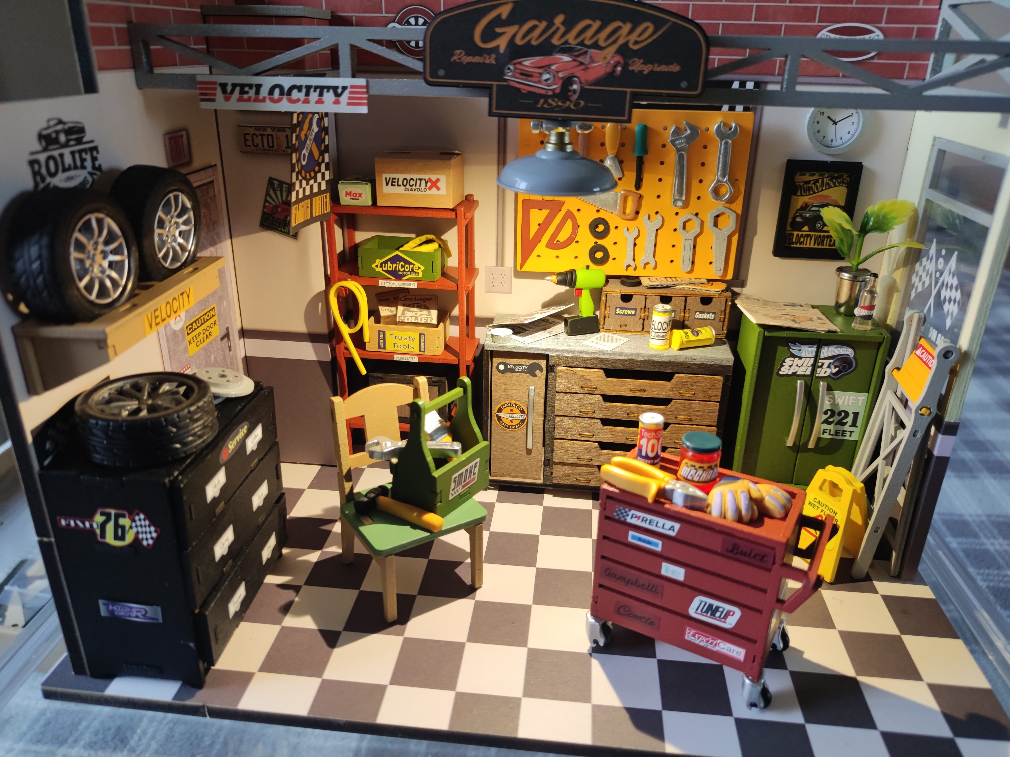 Rolife Garage Workshop DIY Miniature House Kit DG165 | Robotime
